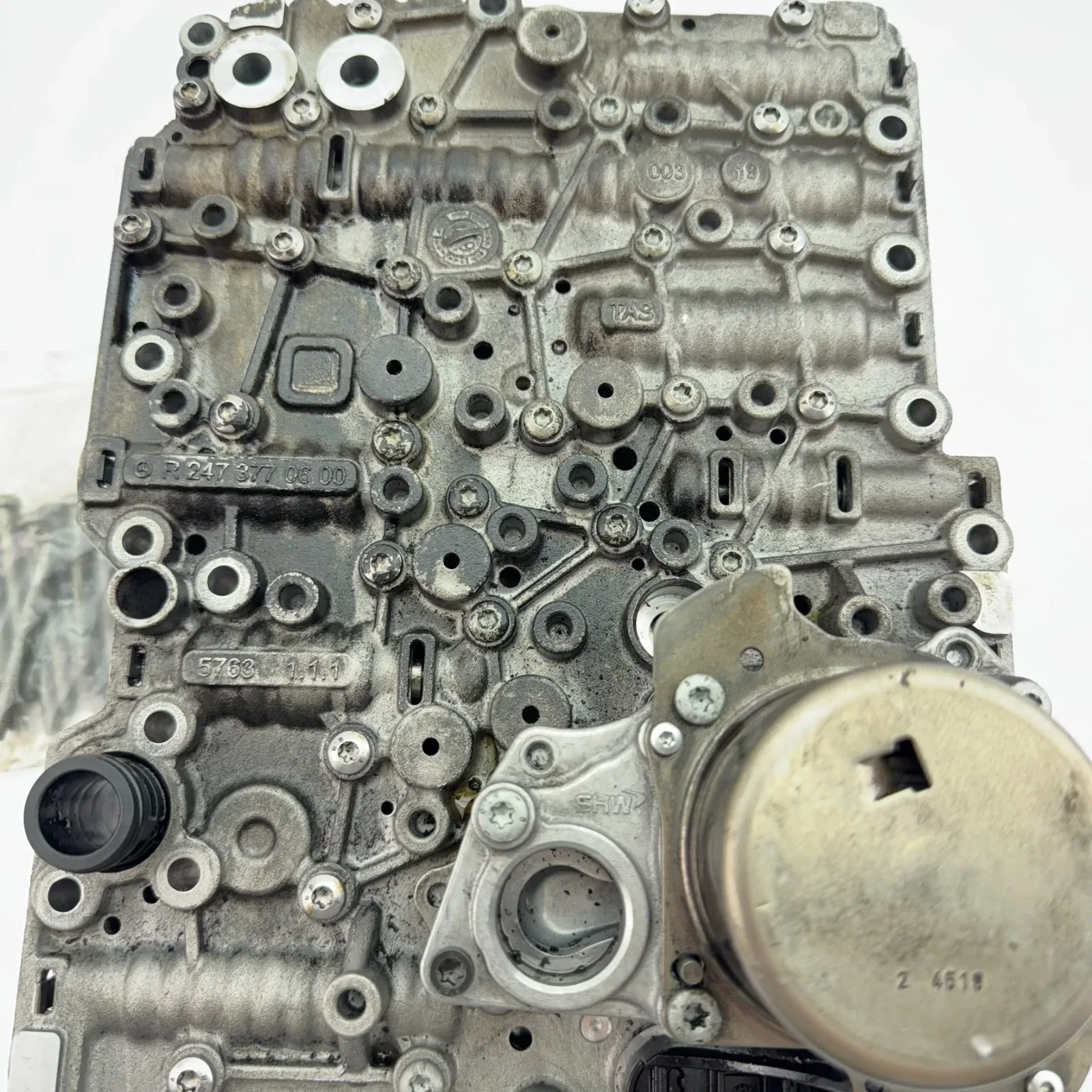 2020-2025 Mercedes GLA250 Automatic Transmission Valve Body 2473770600 image 3