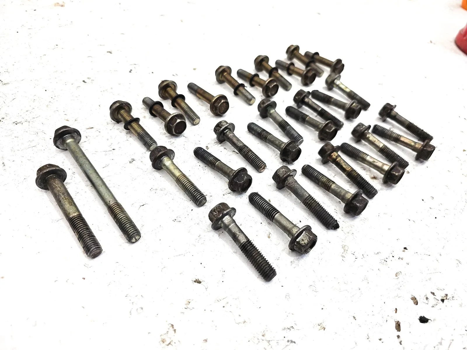 01-05 Sierra 2500 Hd Allison 1000 Bell Housing To Transmission Bolts Case Bolts image 2