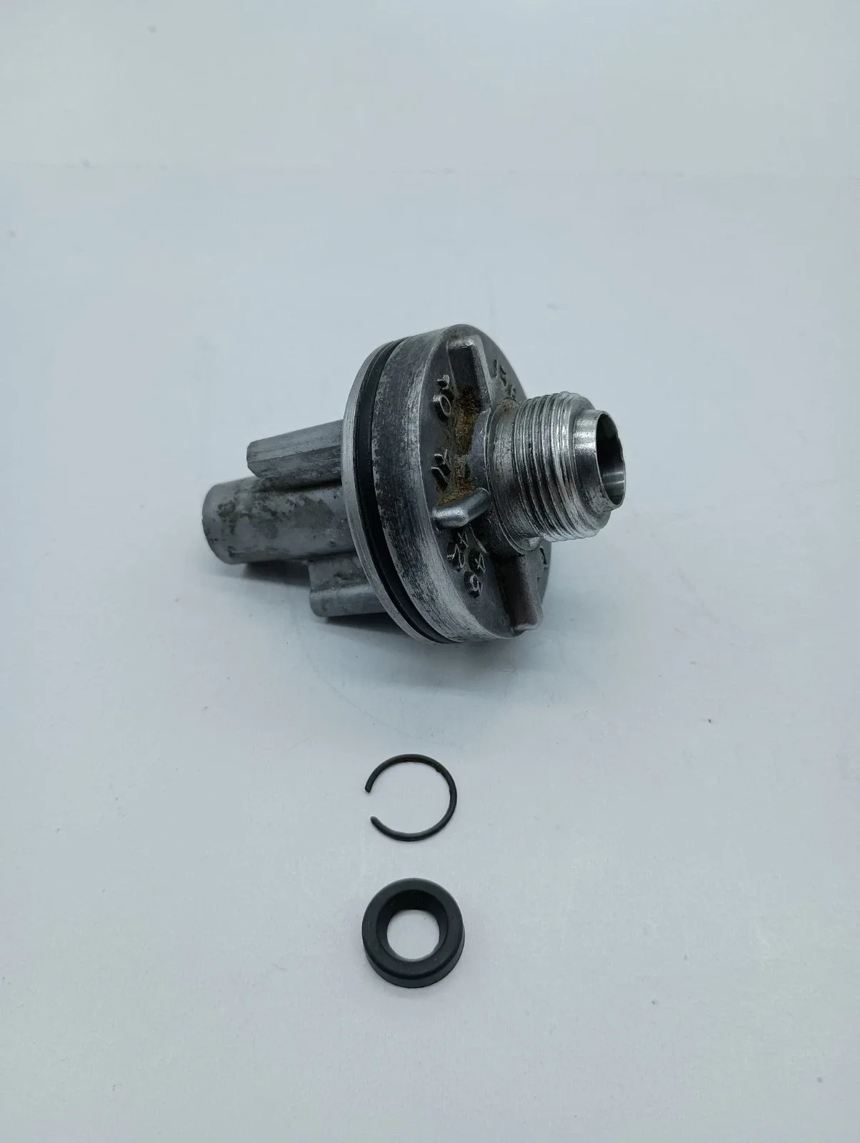 Turbo 400 TH400 Transmission Speedometer Housing 40-43 Tooth image 2