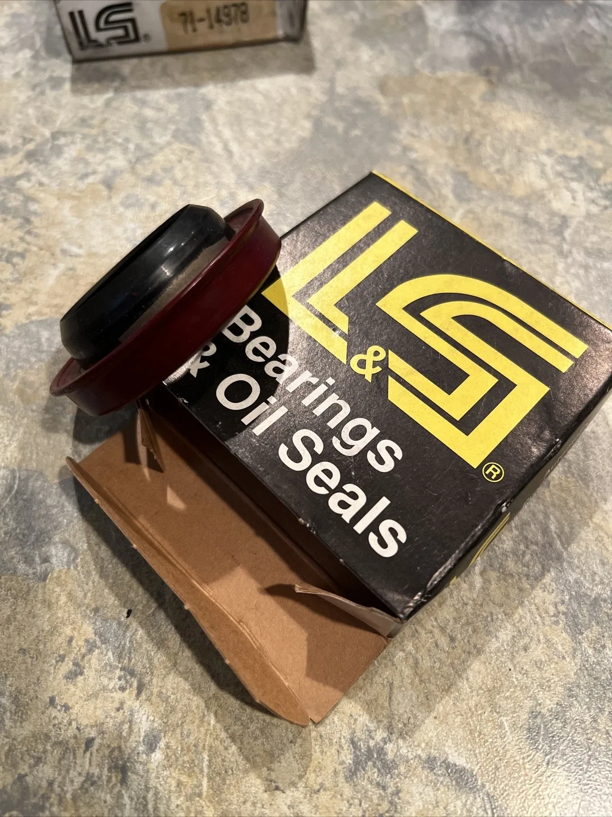 L&S New Seal 71-14978 =to SKF 14978 Auto Trans Extension Housing Seal F+S image 3
