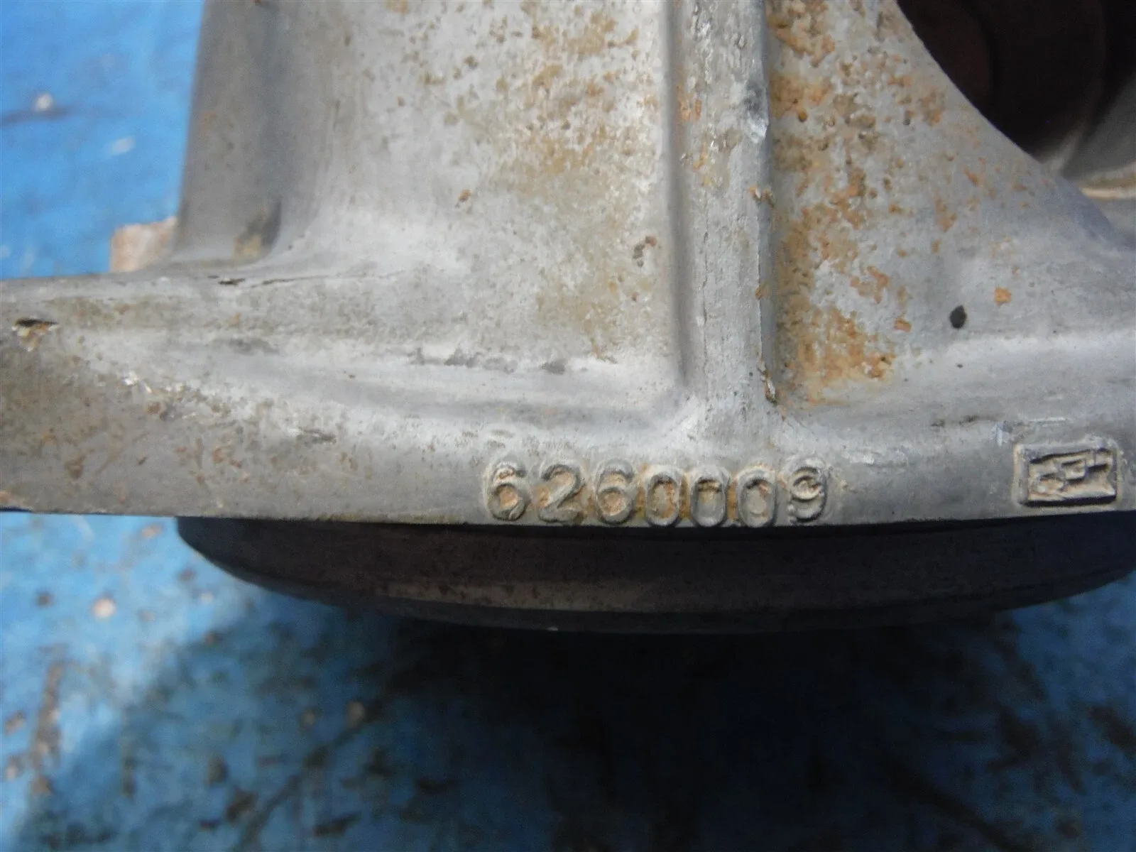 th350 ,350 turbo long 12 1/4" tail housing w/ large speedometer hole 6260009 image 2