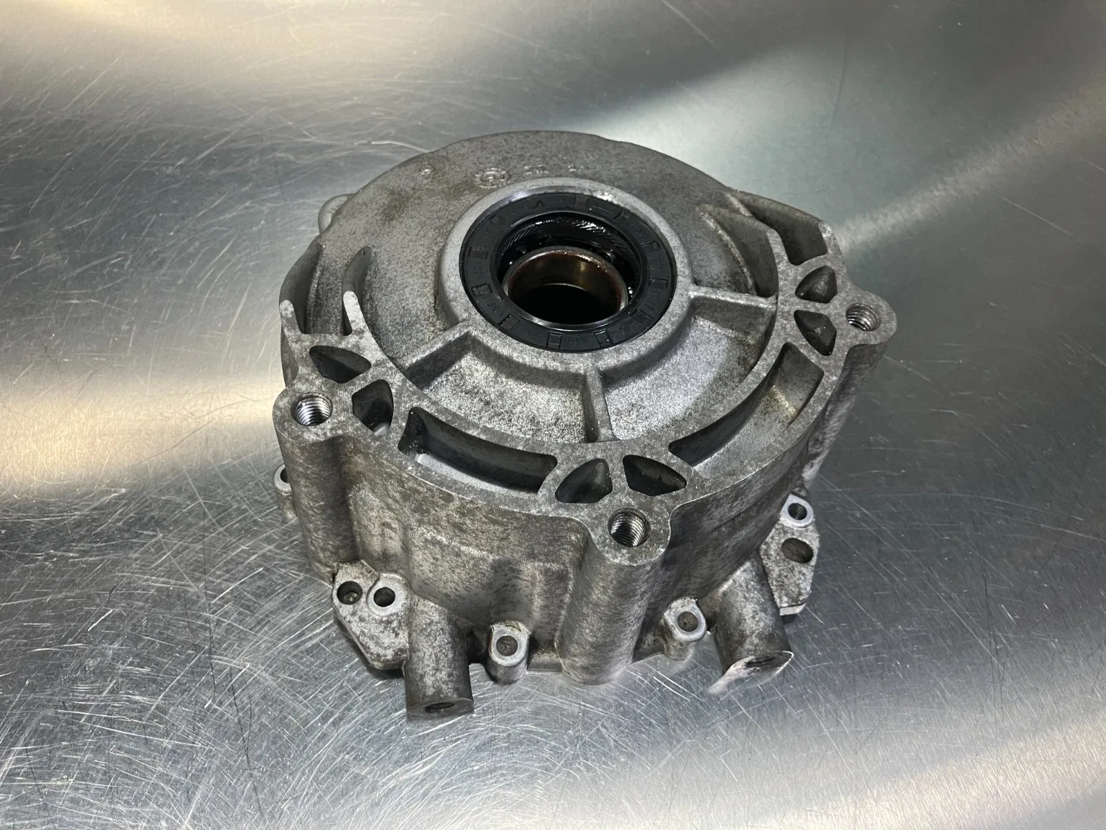 mercedes s550 c300 e350 4matic transmission to transfer case cover 2212740410 image 3