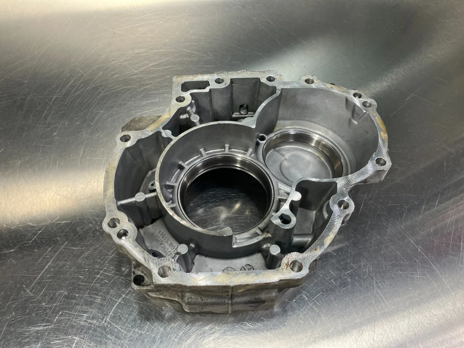 mercedes s550 e350 c300 4matic transmission transfer case housing 2212710248 image 4