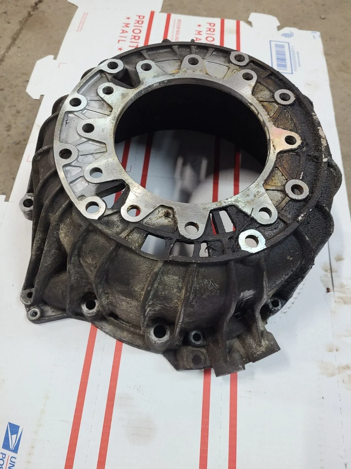 BMW ZF 4hp22 Transmission Bellhousing Converter Housing E30 325 325i 325ix 84-91