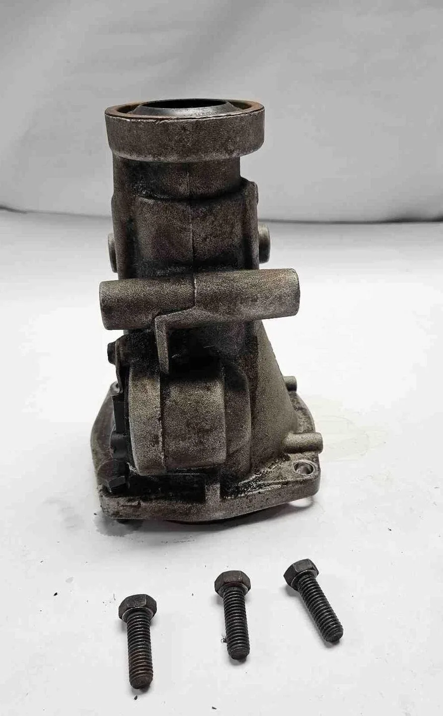 1982 83 84 85 86 87 CHEVROLET CAPRICE GM 68673554 Transmission Tail Housing 700R