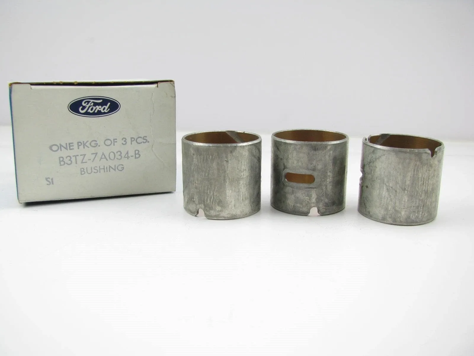 (3) Ford B3TZ-7A034-B Extension Housing Bushing - 1-1/2" ID X 1-5/8" OD X 1-1/2"