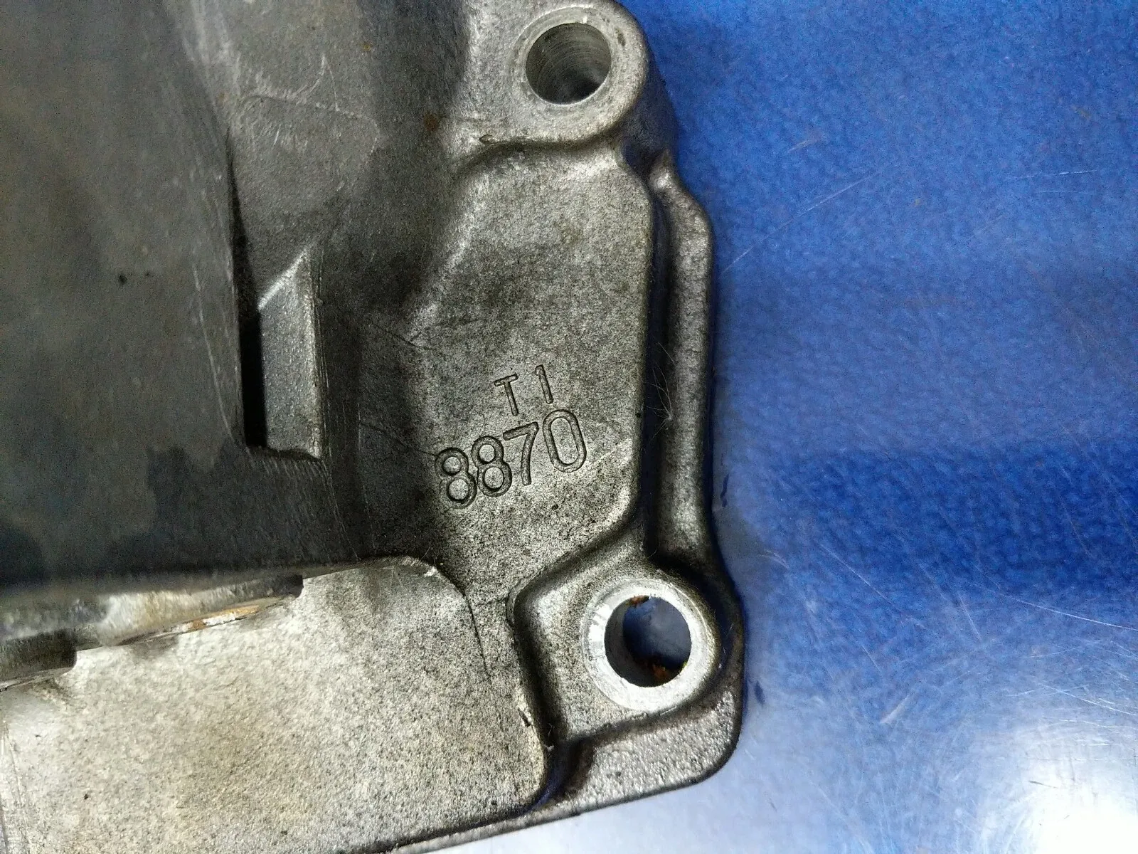 2grfse LEXUS IS350 OEM a760e transmission automatic extension housing image 3