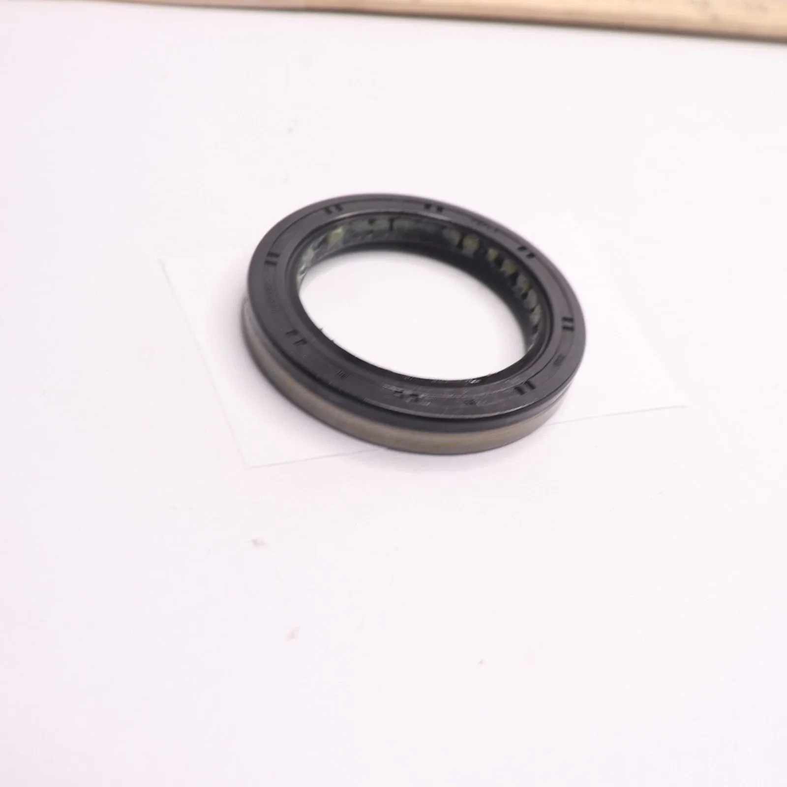 Adapter Housing Metal Clad Seal Automatic Transmission B37011 image 2