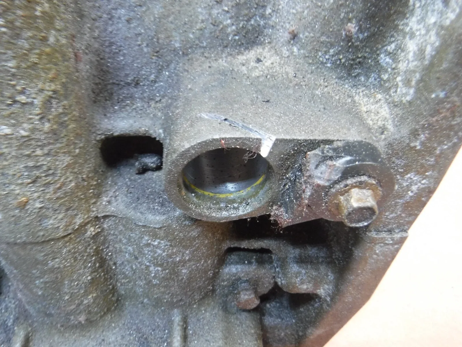 Jeep Wrangler TJ 2003-2006 4.0  Auto  Transmission Housing EMPTY Free Ship image 3