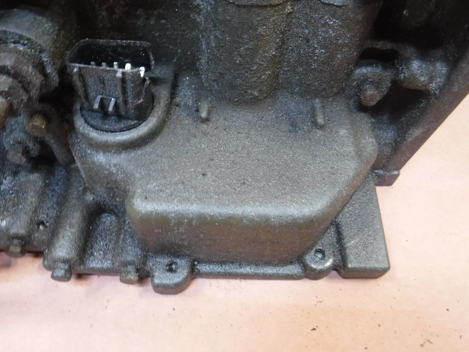 Jeep Wrangler TJ 2003-2006 4.0  Auto  Transmission Housing EMPTY Free Ship image 4