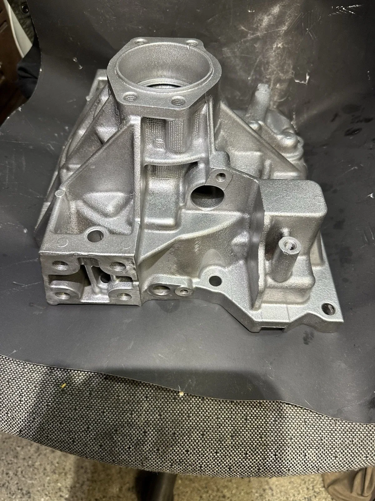 AS68RS EXTENSION HOUSING CAST 31010 MITSUBISHI FUSO 2WD 2005-UP 8 THREAD MOUNT image 3
