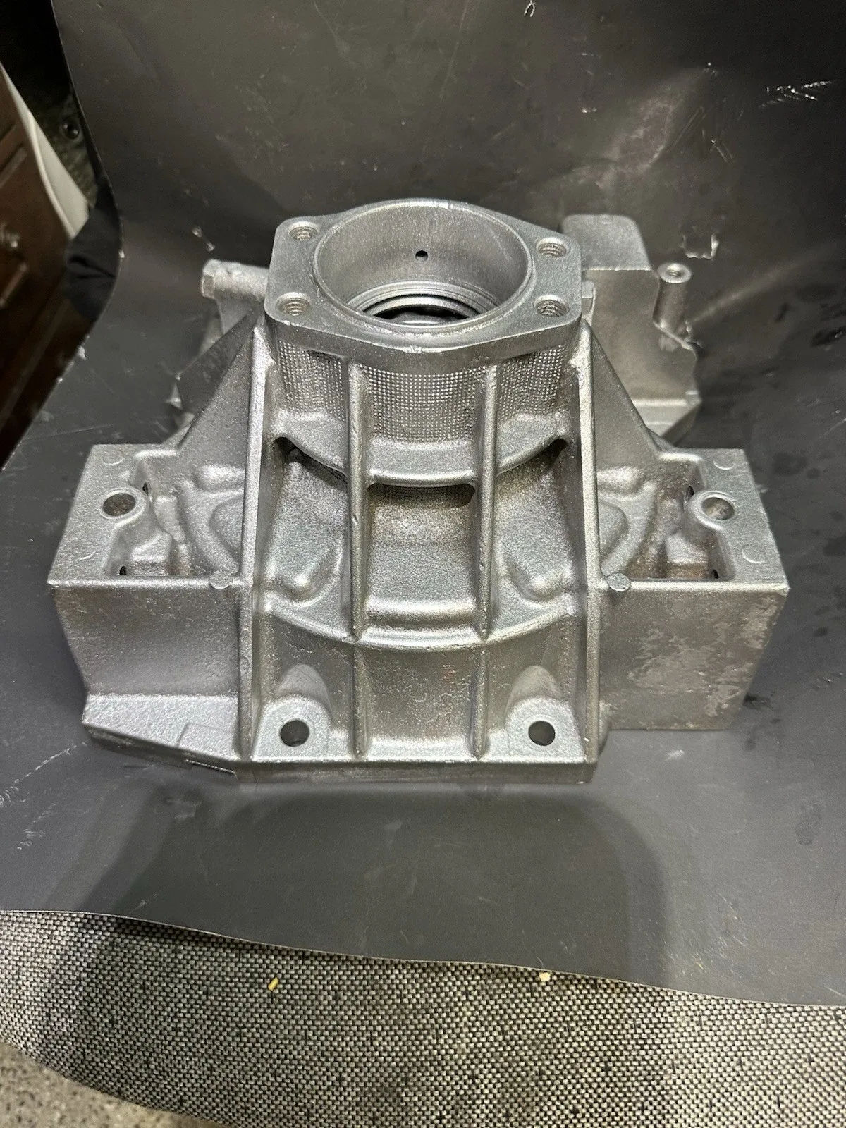 AS68RS EXTENSION HOUSING CAST 31010 MITSUBISHI FUSO 2WD 2005-UP 8 THREAD MOUNT image 4