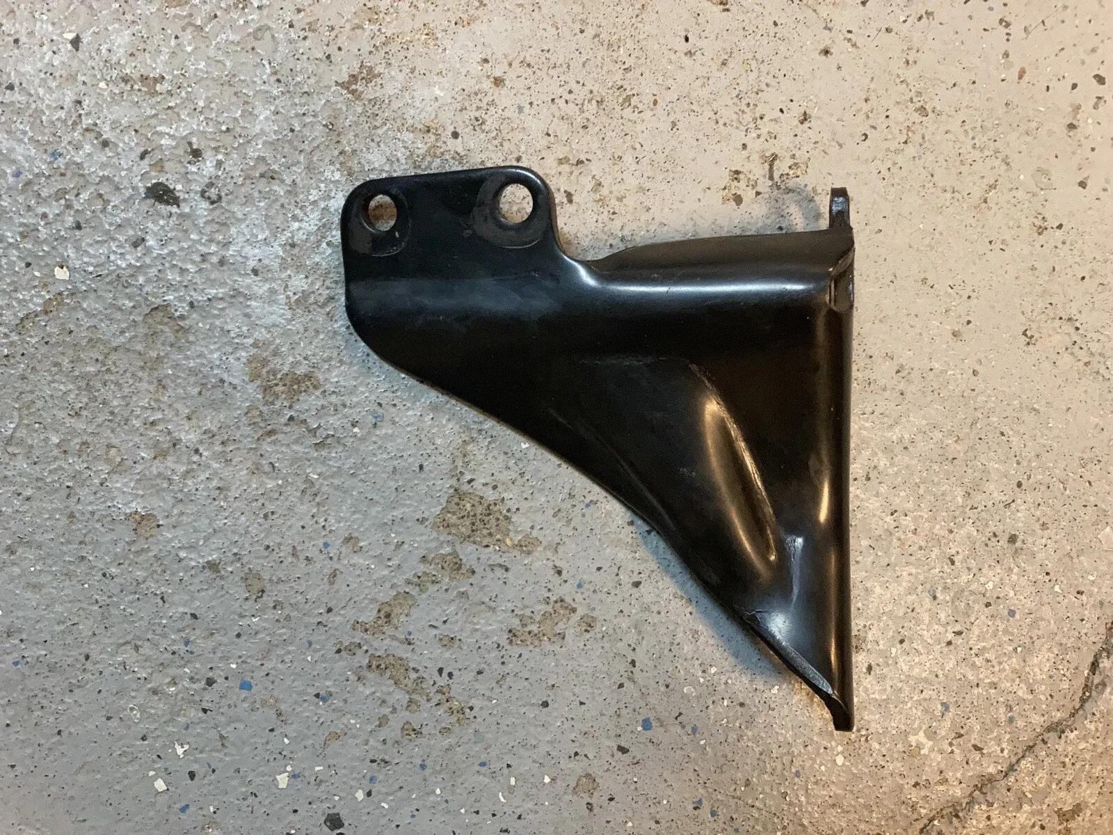 NISSAN Maxima 91 92 93 94 VG30E Vg30 TRANSMISSION SUPPORT BRACKET BELL housing image 2