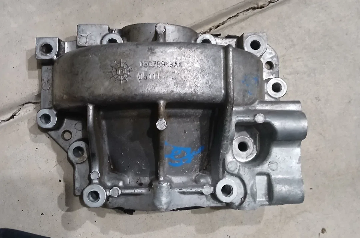 Chrysler Dodge Jeep 62TE Transmission Differential Cover  LOW MILES 05078928AA