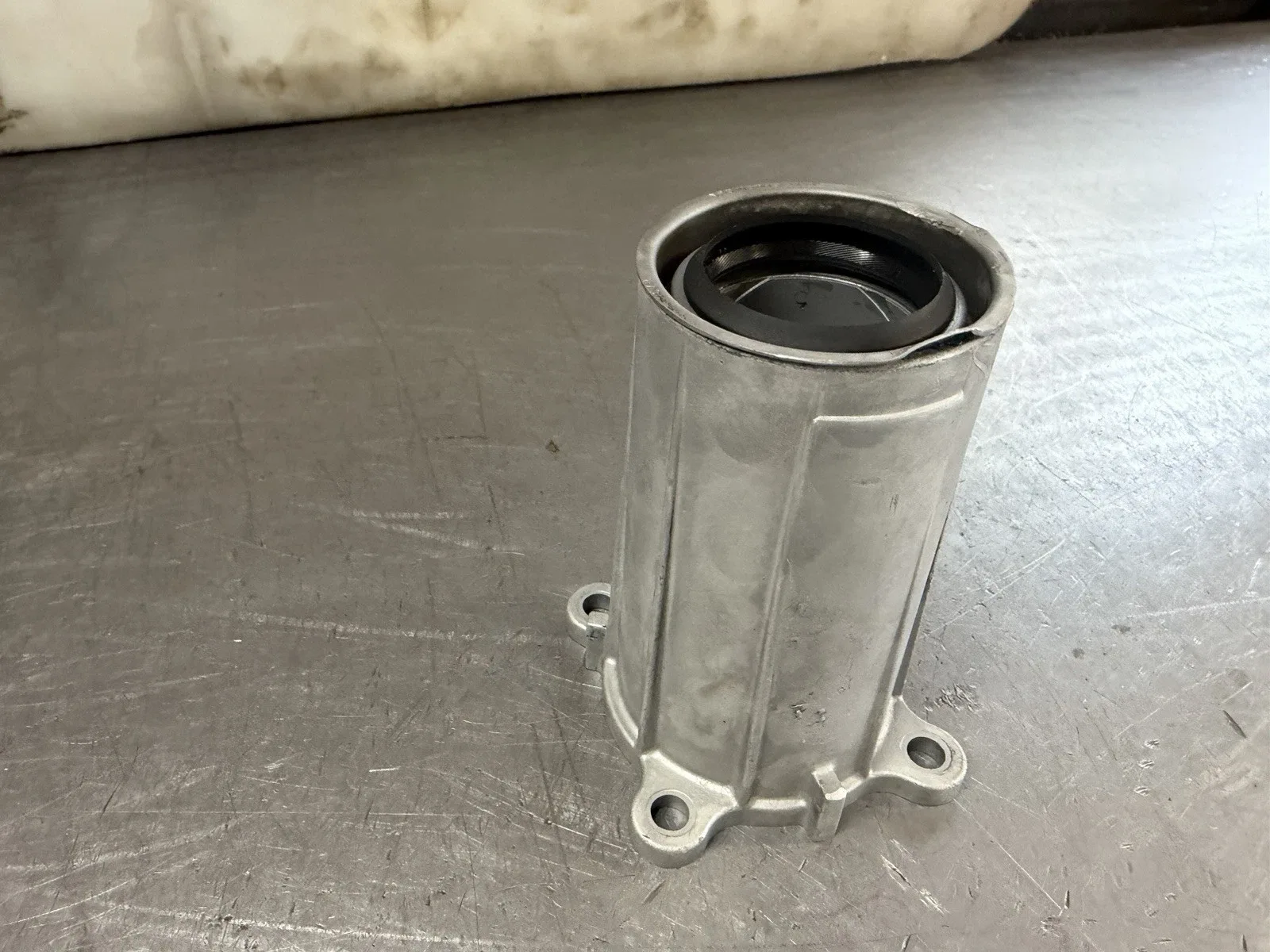 NP241 transfer case tail housing NP242 NP243 NP231 NP233 chevy gmc C16258 image 3