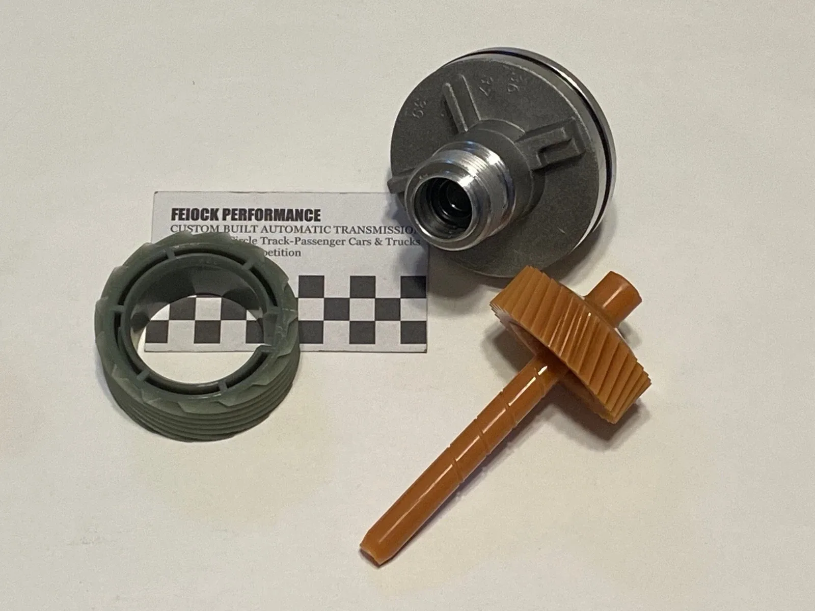 700R4 35 Tooth Driven Gear & 15 Tooth Drive Gear & Matching Speedometer Housing image 2