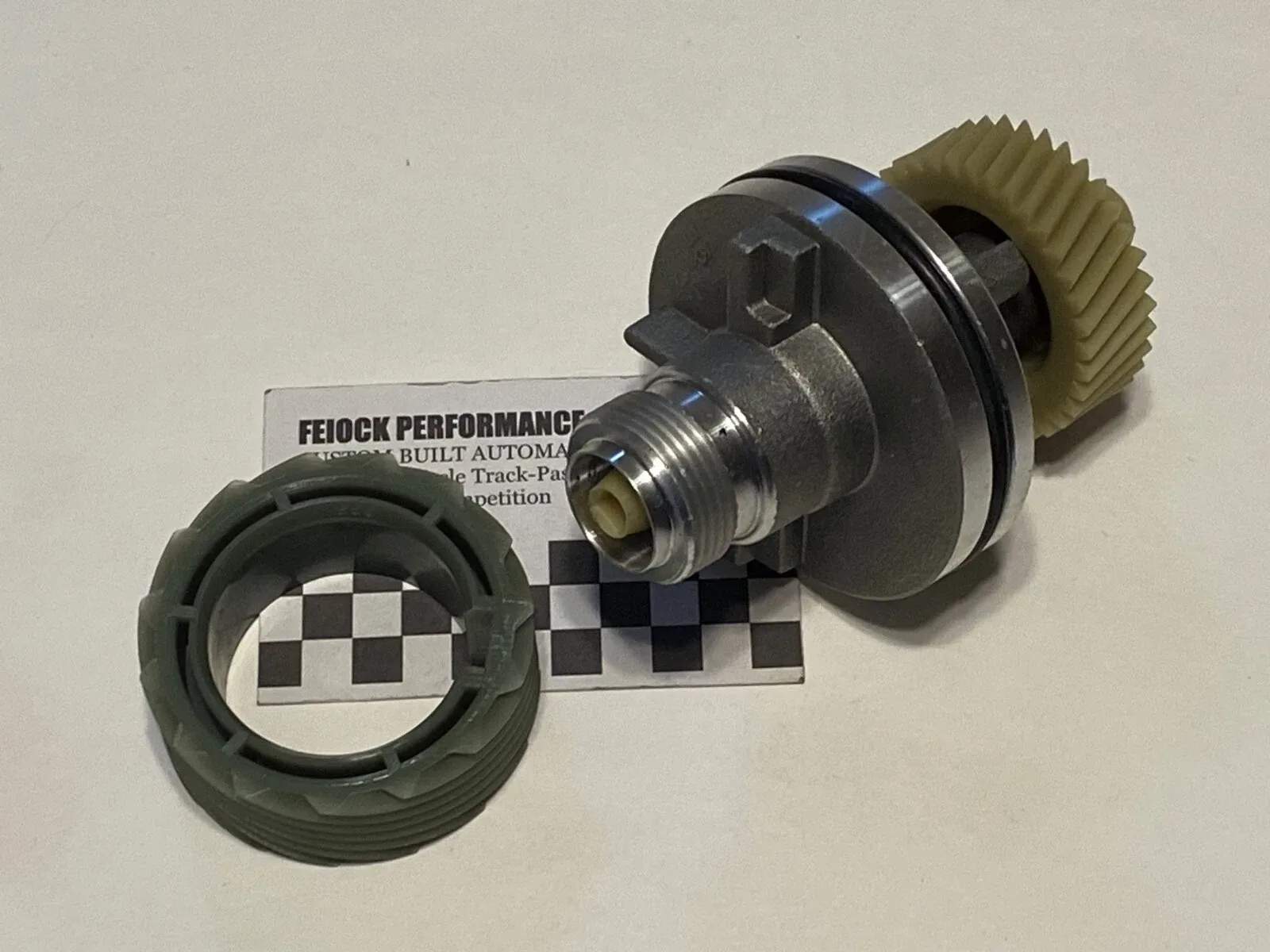 700R4 36 Tooth Driven Gear & 15 Tooth Drive Gear & Matching Speedometer Housing