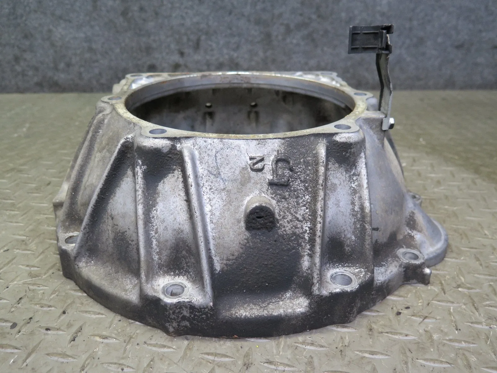 97-00 LEXUS JZZ31L SC300 2JZGE RWD A/T J2 AUTO TRANSMISSION BELL HOUSING OEM image 3
