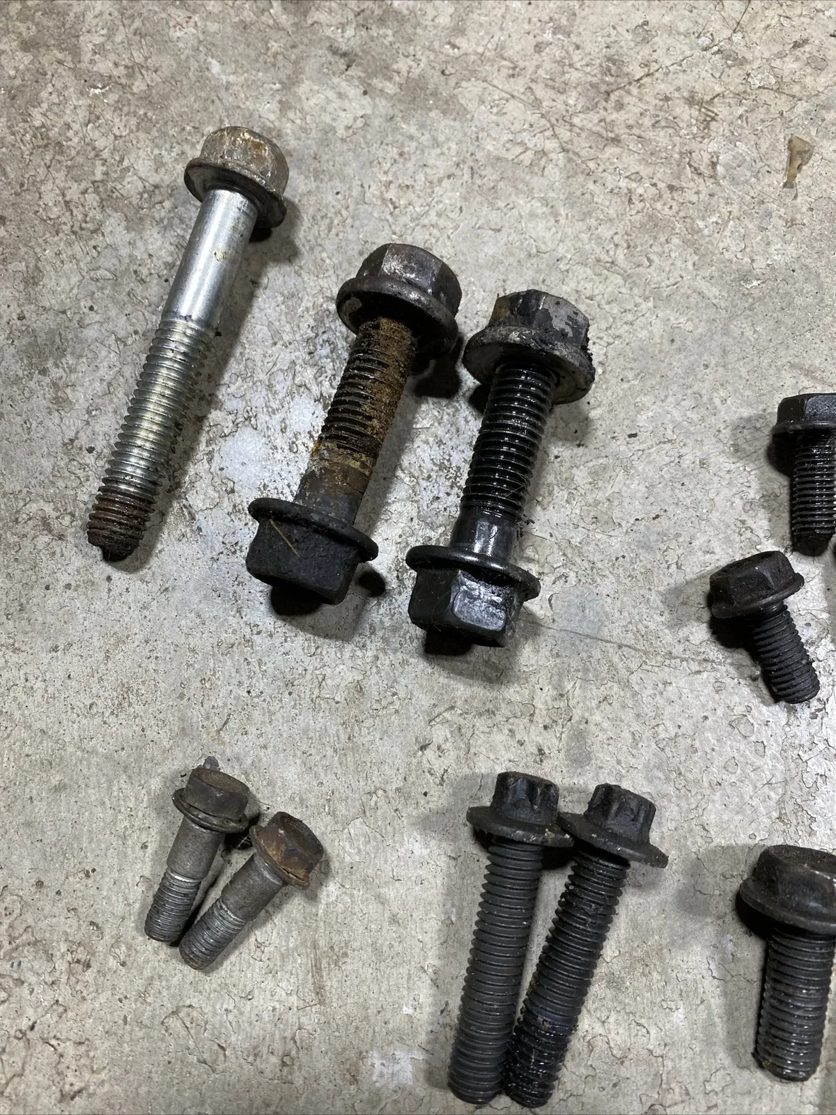 Jeep Cherok￼ee XJ 87-01 AW4 Auto Trans Bell Housing to Engine MountingBolts (G95 image 3