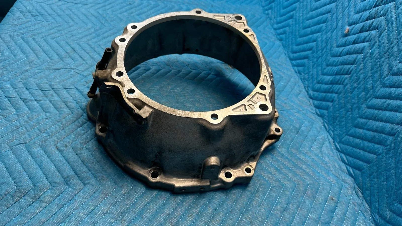 OEM Lexus GX470 AT Automatic Transmission Bell Housing 35111-60130 2003-2009 image 4