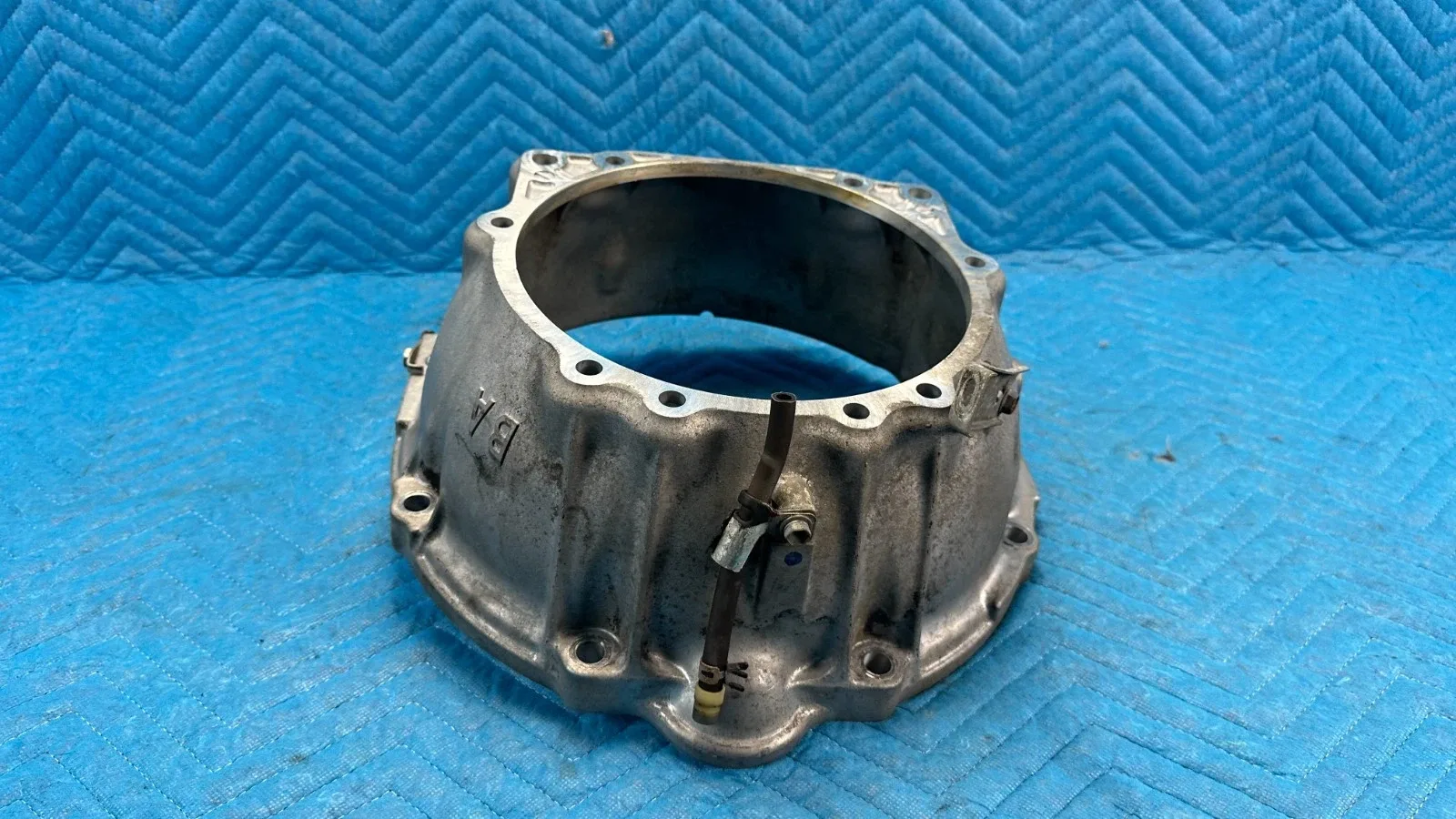 OEM Lexus GX470 AT Automatic Transmission Bell Housing 35111-60130 2003-2009
