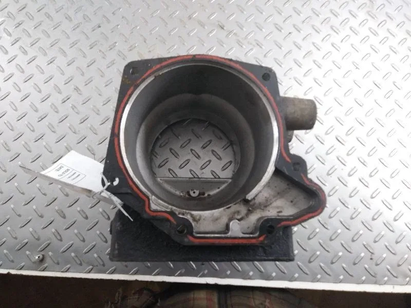 06' Expedition Tail shaft Housing 8-330 5.4L 3V 4WD