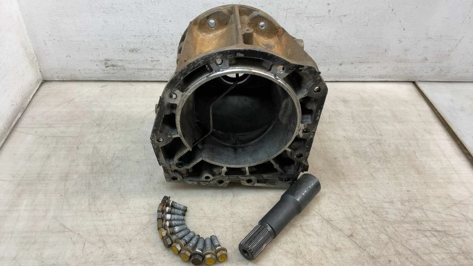 Jeep Wrangler JK Automatic Trans Extension Adapter Housing w Shaft 07-11 191698