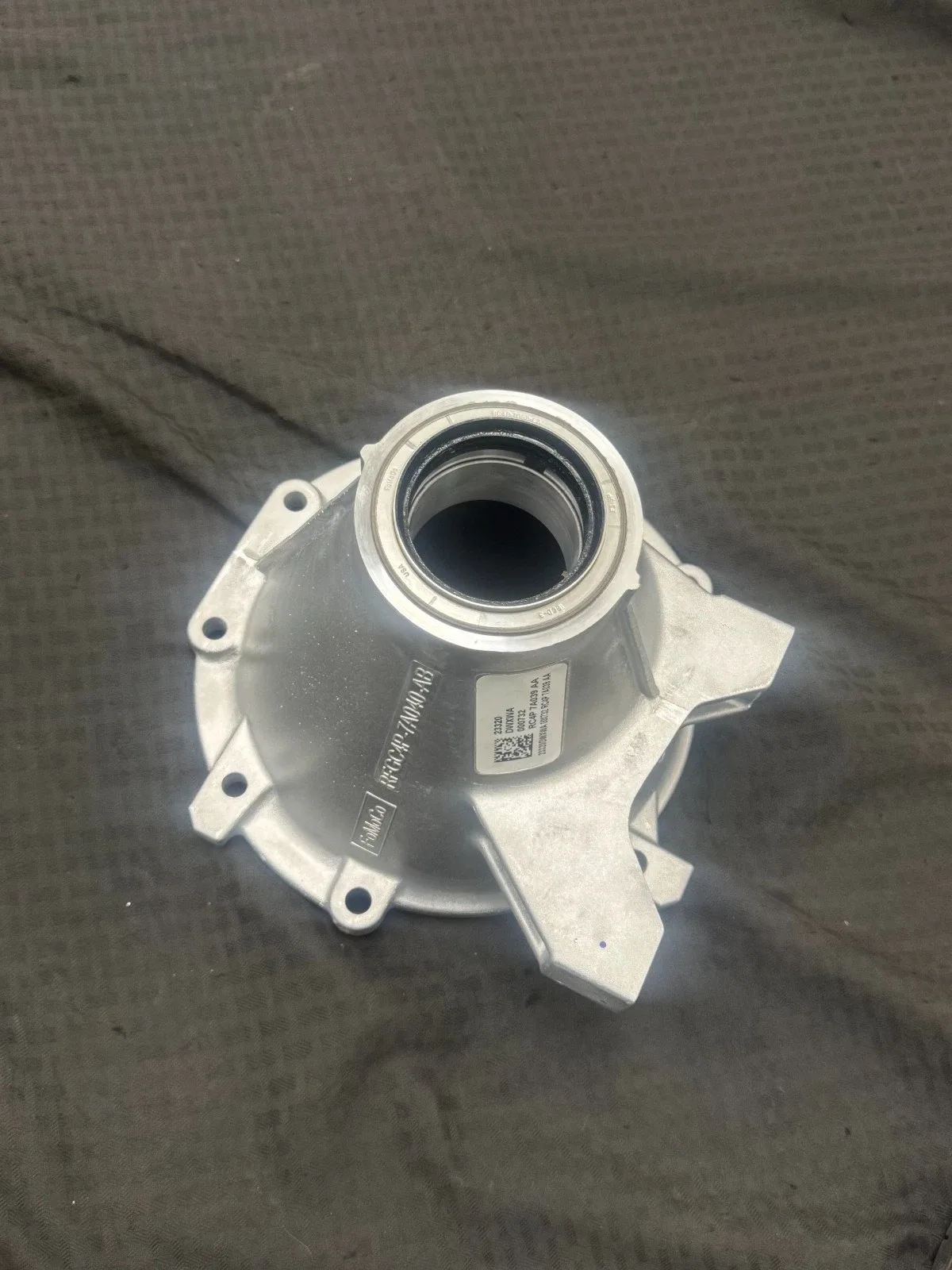OEM NEW Ford F-650-750 2016-2024 Transmission Extension Housing RC4Z-7A039-A image 2