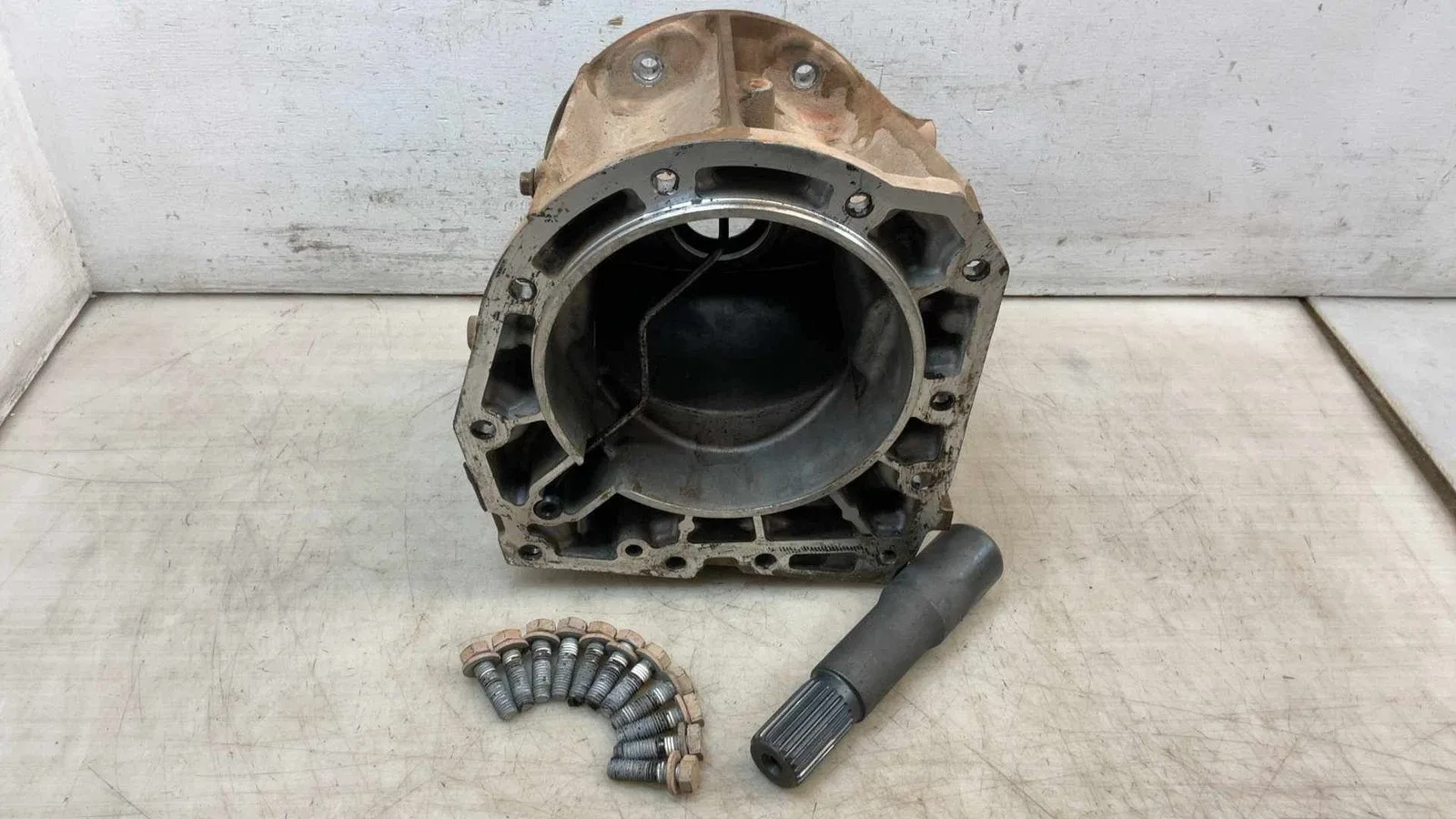 Jeep Wrangler JK Automatic Trans Extension Adapter Housing w Shaft 07-11 191697
