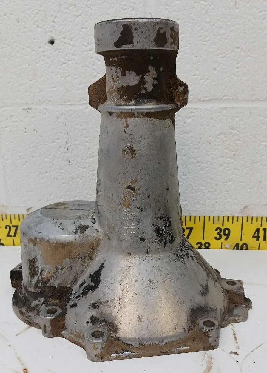 Used OEM Rear Transmission Housing 8616170-FD-3 1957-58 Oldsmobile (SVM160)