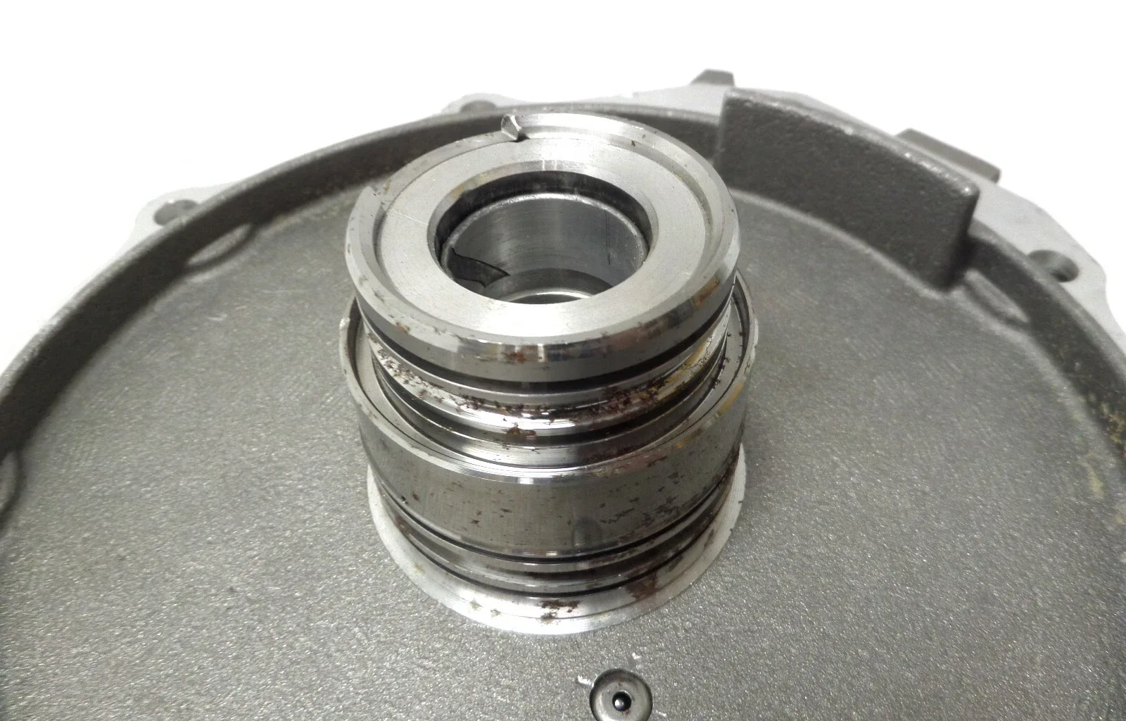 XS4Z-7222-BA 4 Speed Transmission Rear Cover 2016 Ford Focus Mazda 3 5 6 Protege image 4