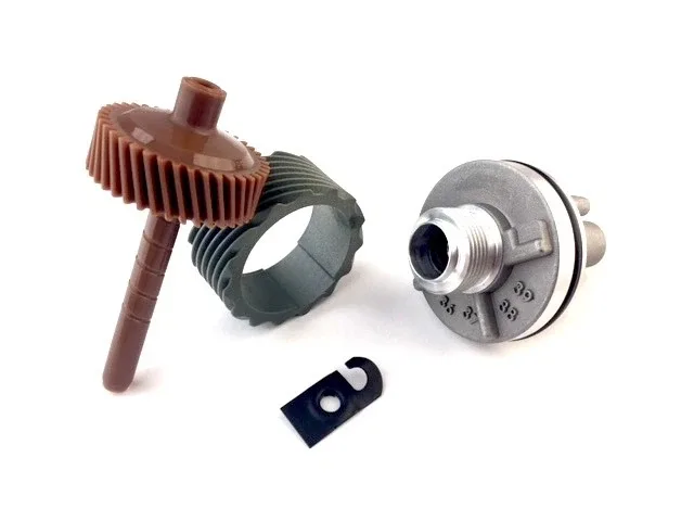 TH400 39T Driven & 15T Drive Speedometer Gears W/ Clip & Housing New