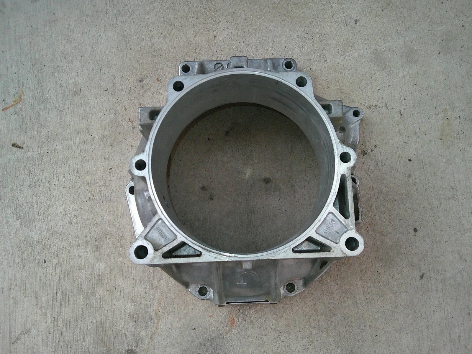 99-05 MAZDA MIATA AUTOMATIC TRANSMISSION BELL HOUSING image 4