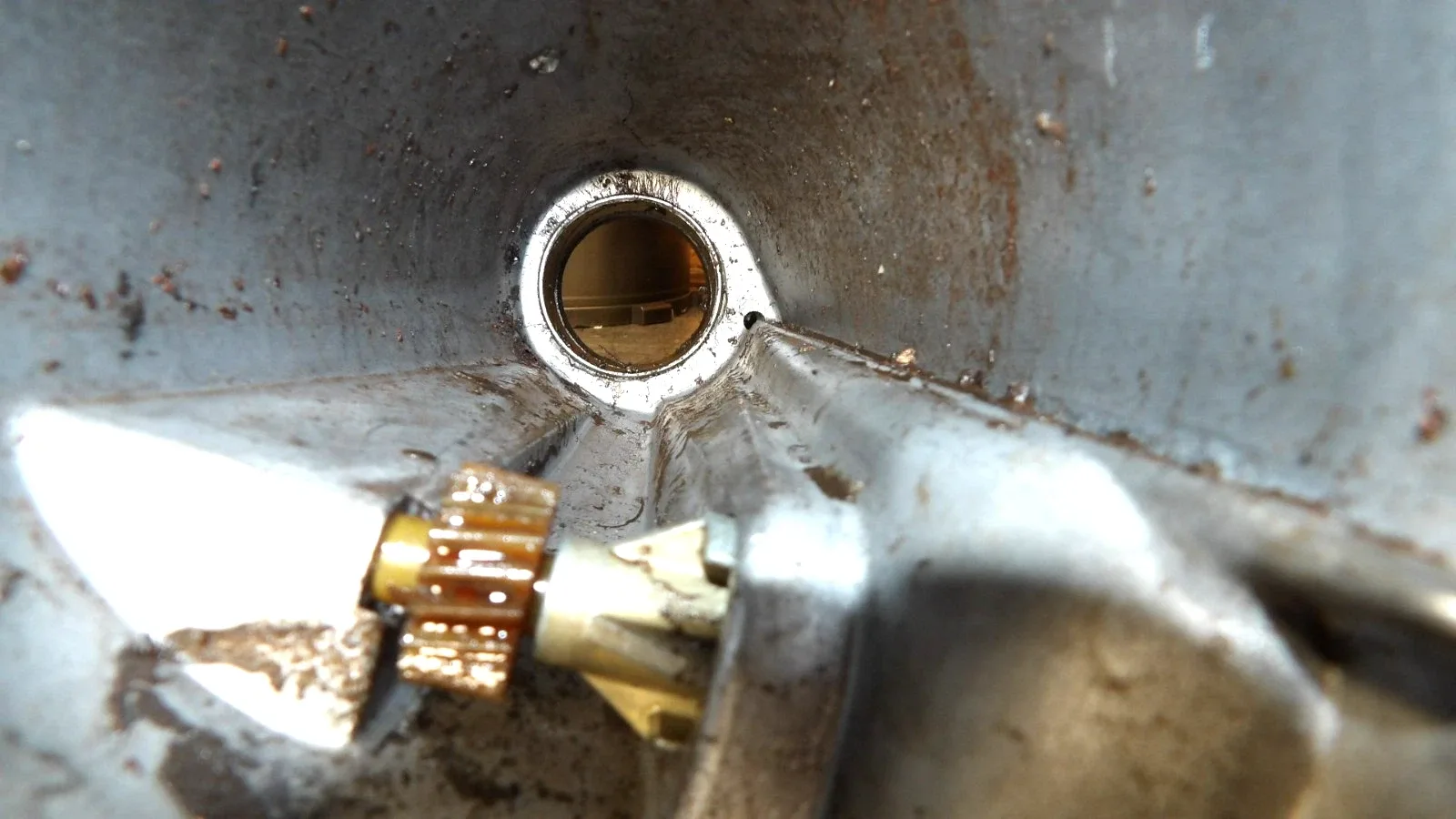 Chevy - 350 Turbo Automatic Trans  " Tail Shaft Housing   "  Very Good    30 image 4
