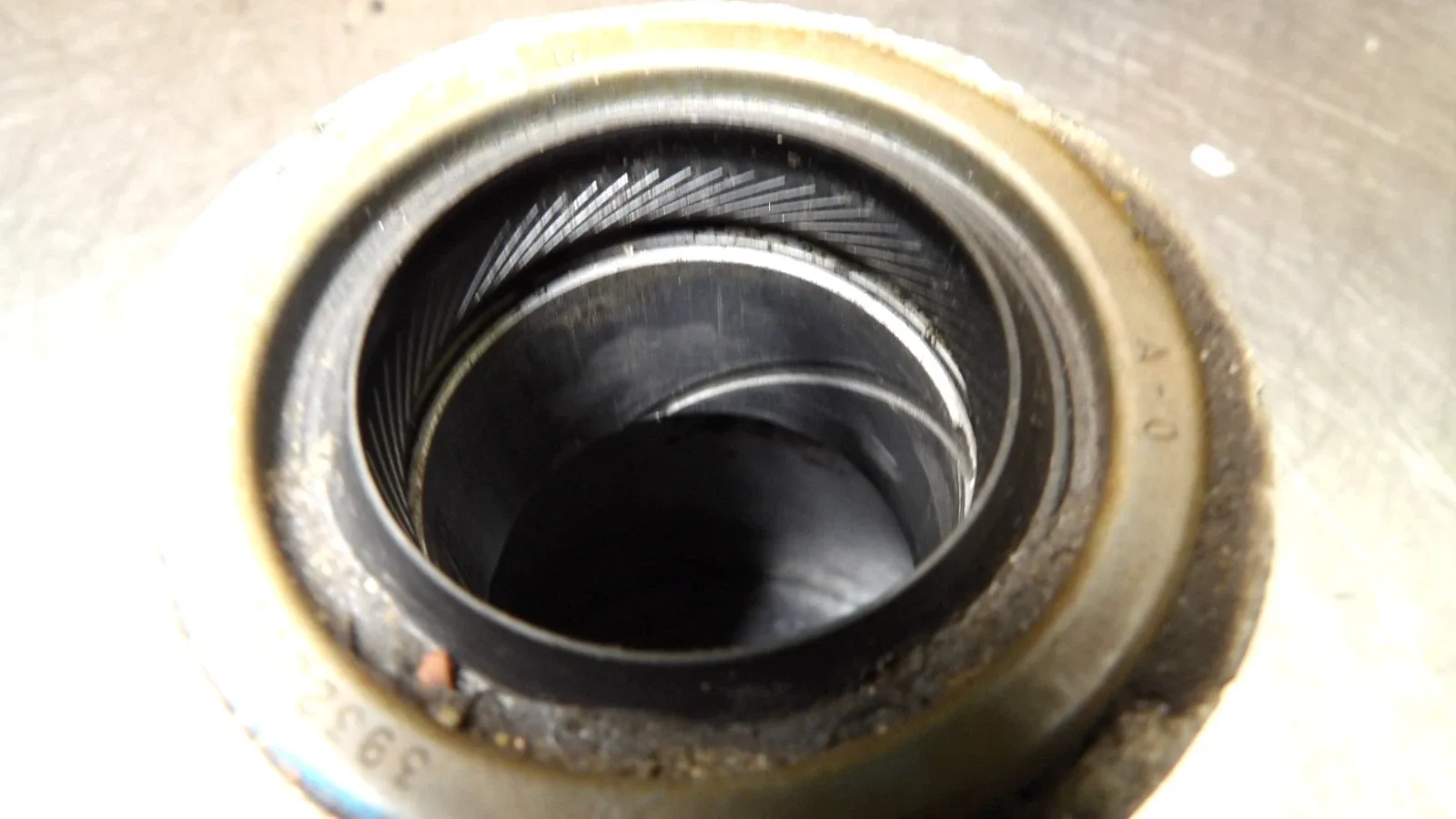 Chevy - 350 Turbo Automatic Trans  " Tail Shaft Housing   "  Very Good    30 image 4