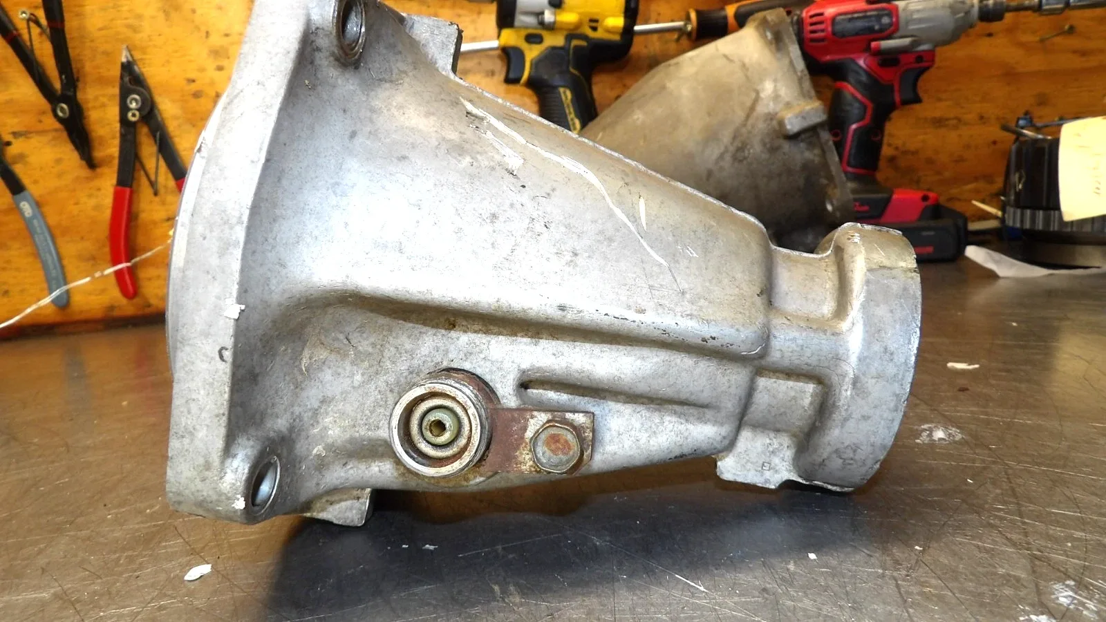 Chevy - 350 Turbo Automatic Trans  " Tail Shaft Housing   "  Very Good    30