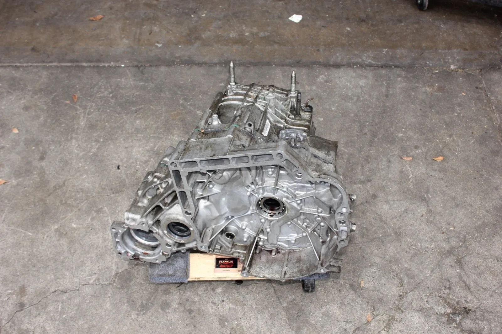 OEM Automatic transmission case housing for 2012-2013 Honda CR-V 21210-R90-000 image 2