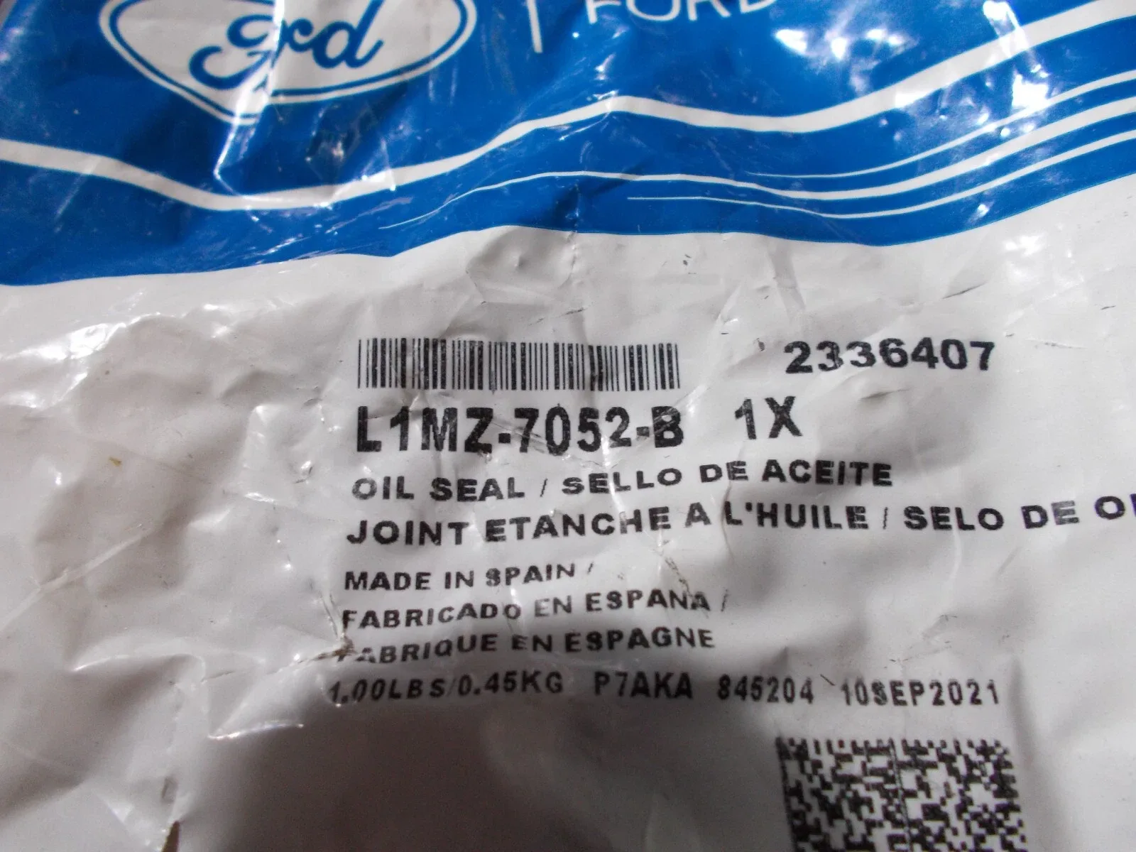 New Ford OEM Extension Housing Seal L1MZ-7052-B