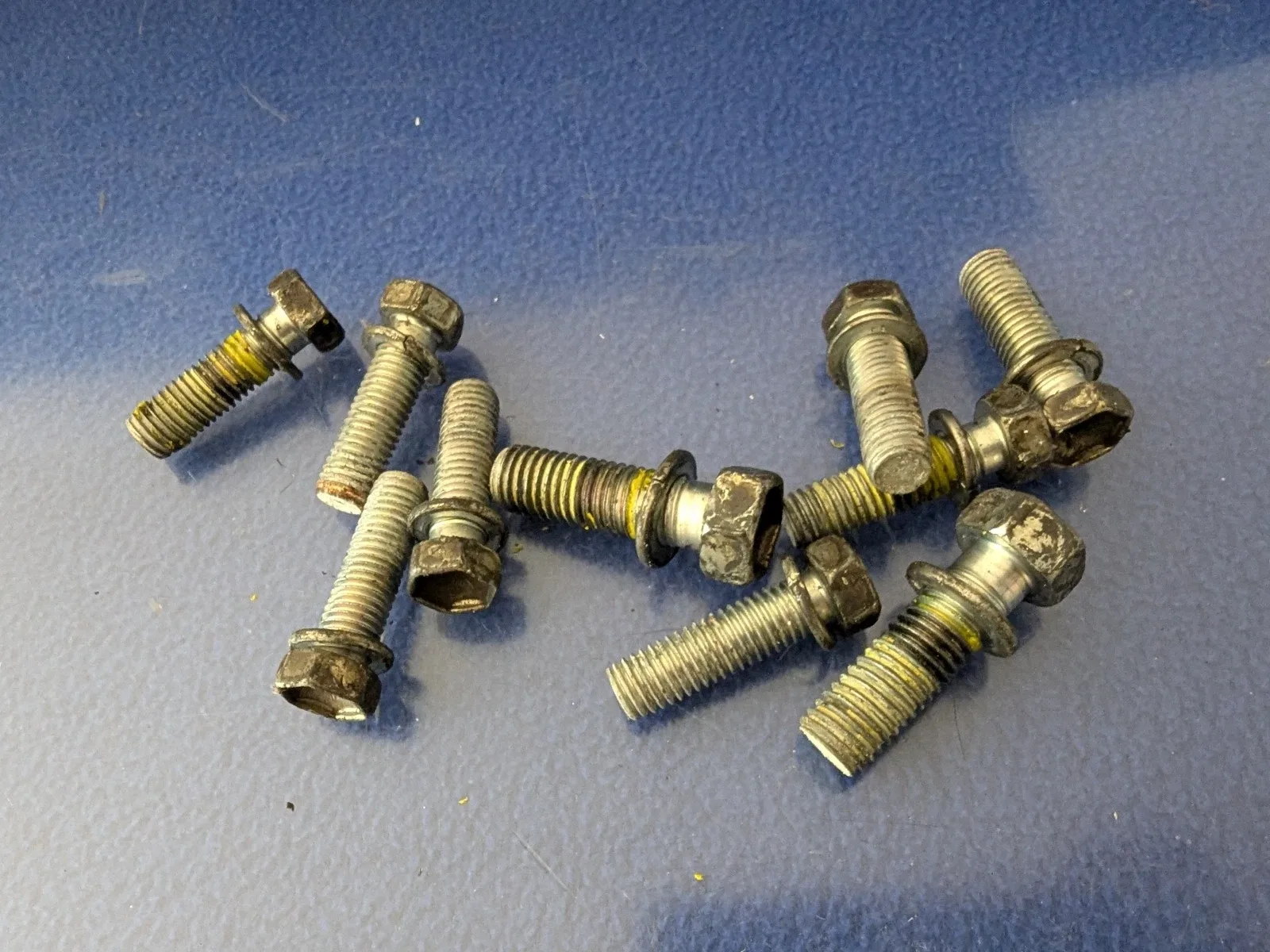 bell housing to transmission bolts set lx470 gx470 a750f transmission oem