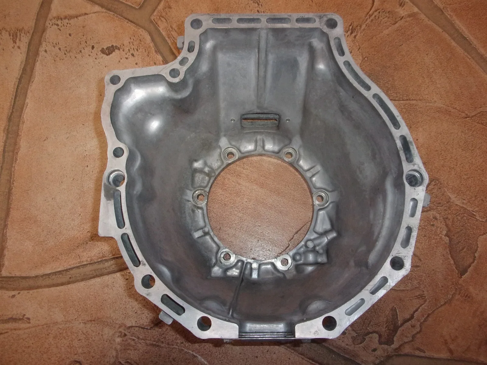 90-97 MAZDA MIATA AUTOMATIC TRANSMISSION BELL HOUSING image 2