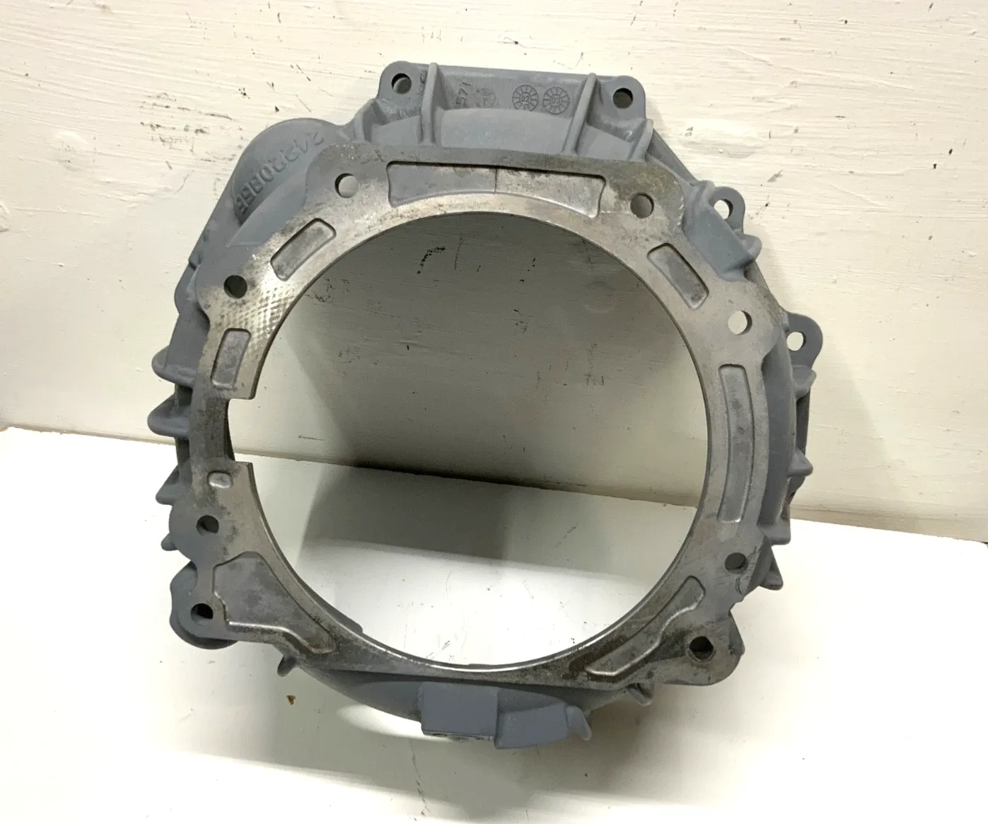 GM 4L60/4L60E/4L65E AUTO TRANS BELL HOUSING 24220855 COLORADO CANYON FLAT TOP