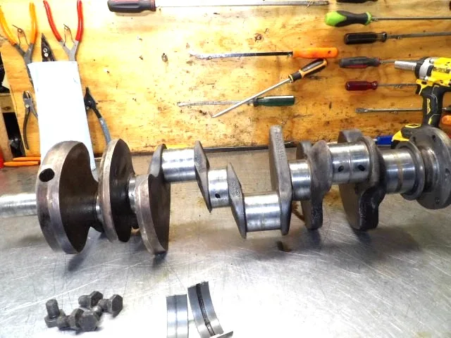 Oldsmobile  Rocket  V8   50's   " Crankshaft  # 561656   "  Good Builder  "  736 image 2