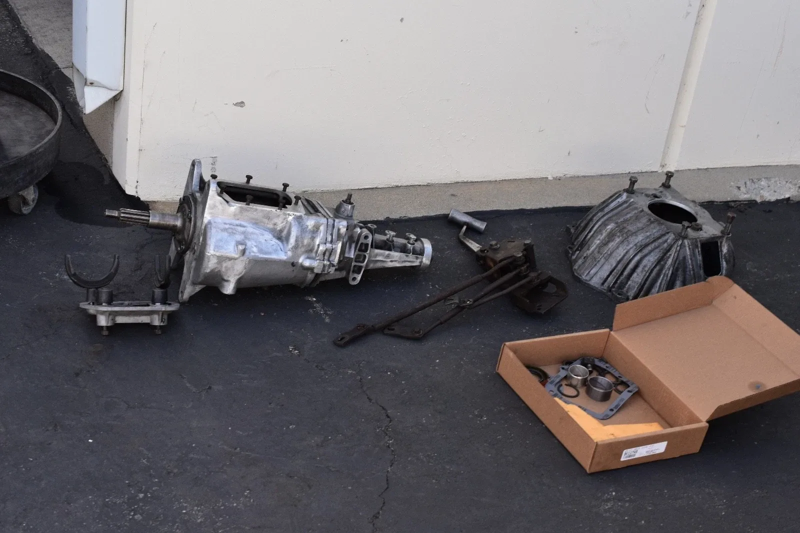 Muncie m20 transmission with bell housing and shifter