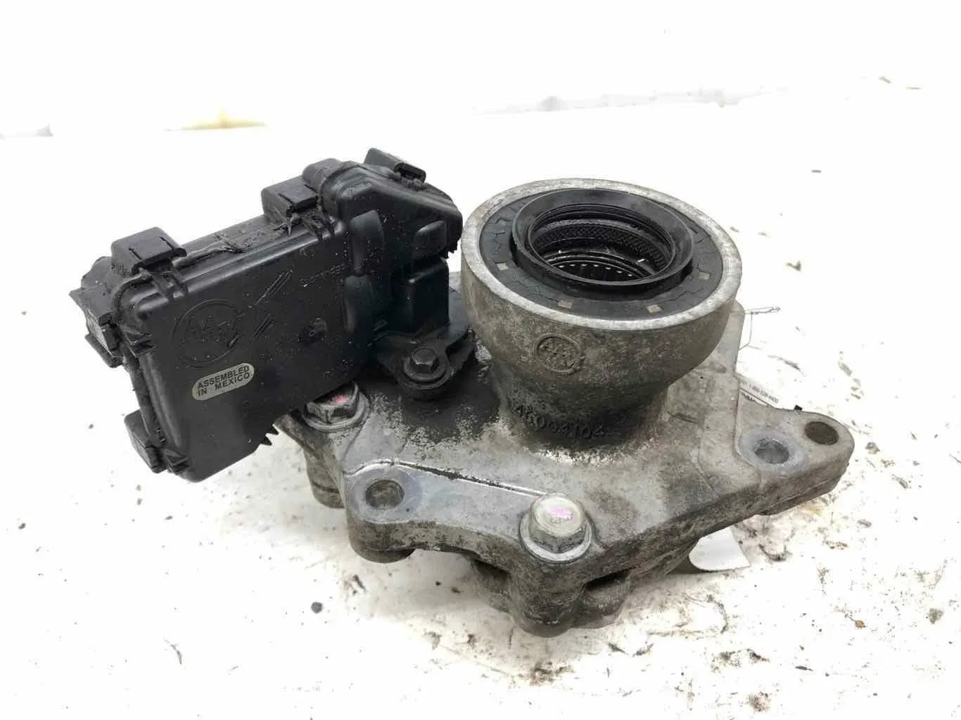 Axle Actuator Housing Disconnect Chevy Trailblazer 2006