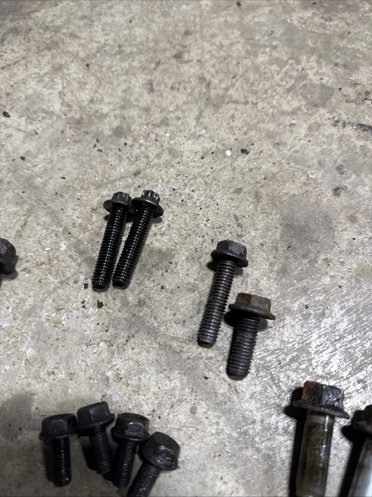 Jeep Cherokee XJ 87-01 AW4 Auto Trans Bell Housing Engine Mounting Bolts (BLK98) image 2