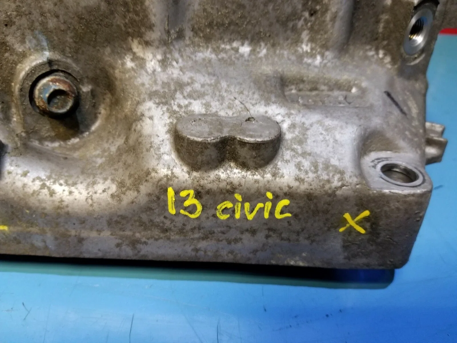 2013 Honda Civic Automatic Transmission Bell Housing 1.8l OEM image 2