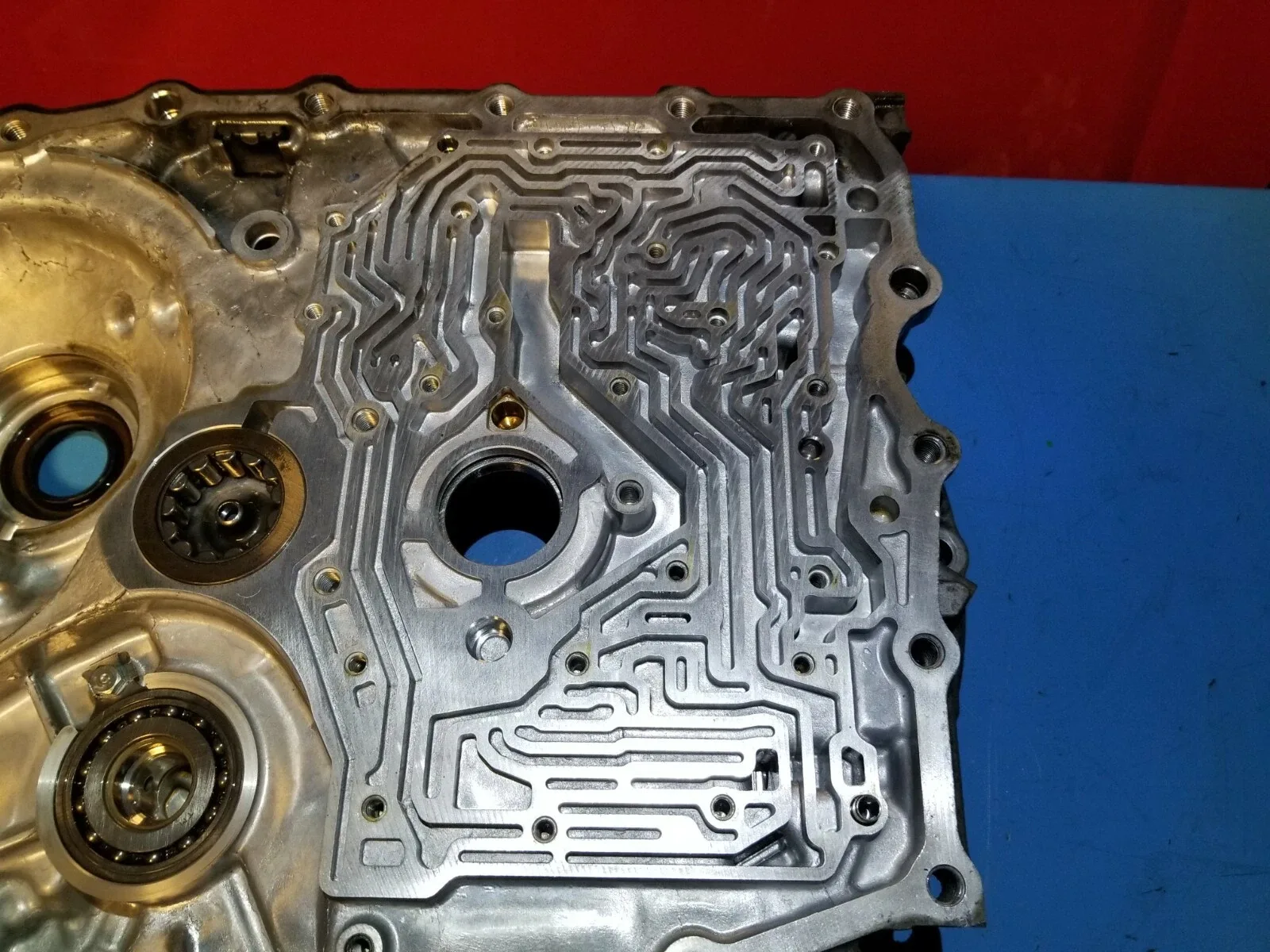 2013 Honda Civic Automatic Transmission Bell Housing 1.8l OEM image 4