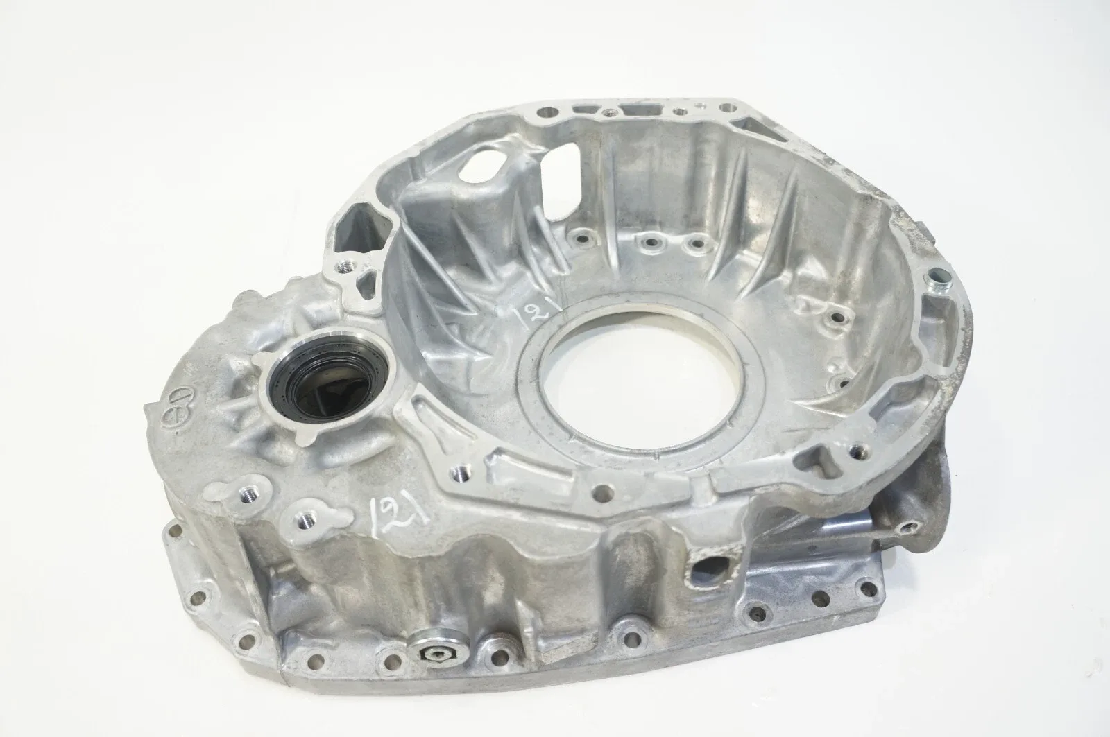 2012-2019 fiat 500 automatic transmission bell housing OEM image 2