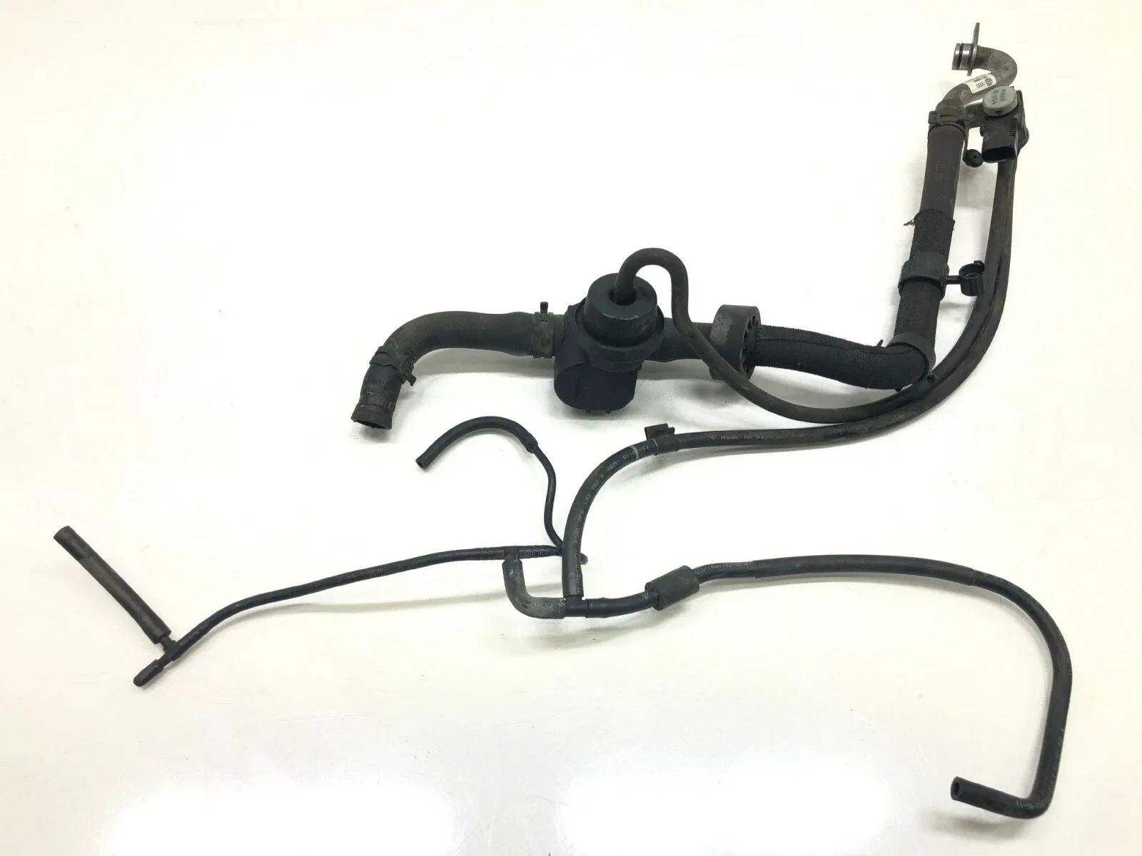 2011-2018 PORSCHE CAYENNE S TRANSMISSION COOLING PIPE TUBE HOSE OEM. image 2