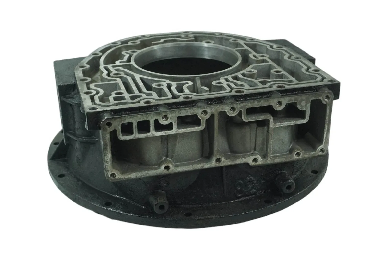 116750A - ALLISON 1000 2000, BELL HOUSING, 4 BOLT MOUNT, CAST: 29536810 image 2